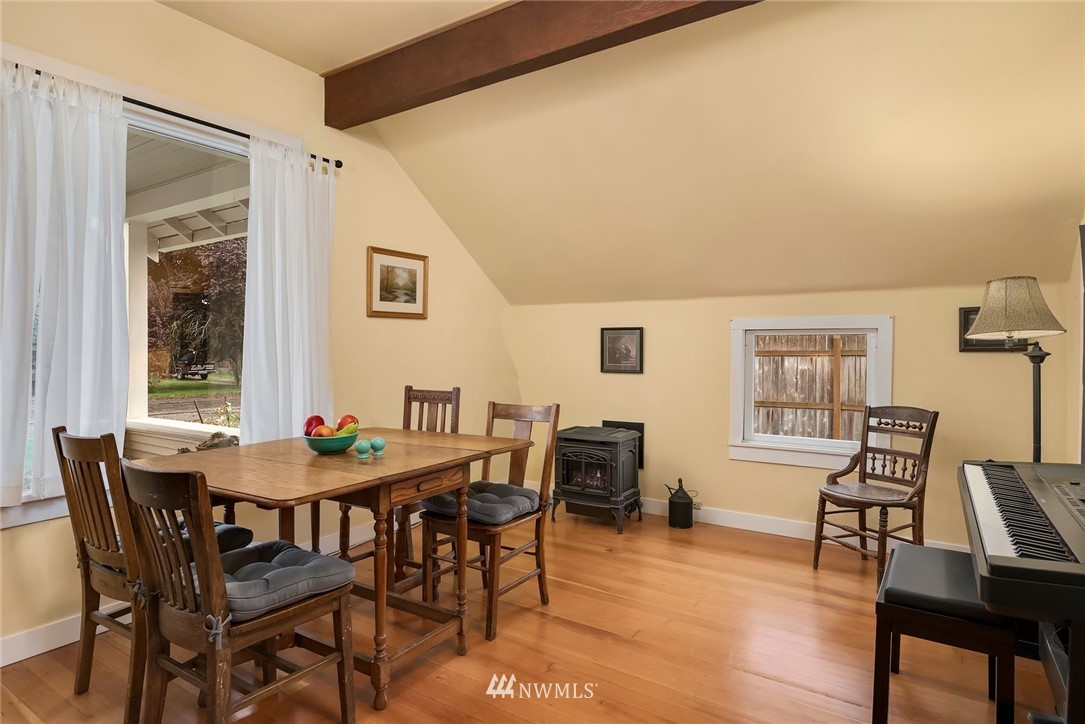 31838 West Rutherford Street Carnation, WA 98014 - Photo 6 of 23 Gallery Image 6