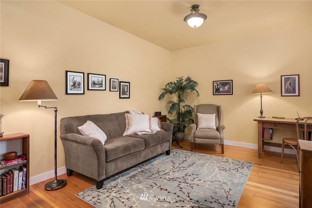 31838 West Rutherford Street Carnation, WA 98014 - Photo 8 of 23 Gallery Image 8