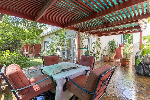 $684,750 | 11465 Fox Hollow Lane, Pacoima, CA 91331