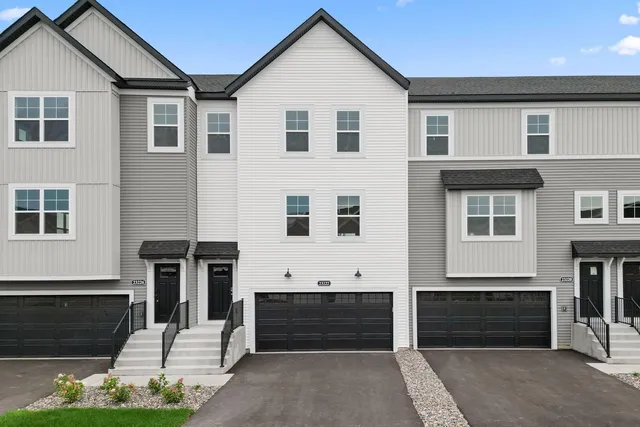 $357,990 | 2902 Kepler Avenue Northeast, St. Michael, MN 55376