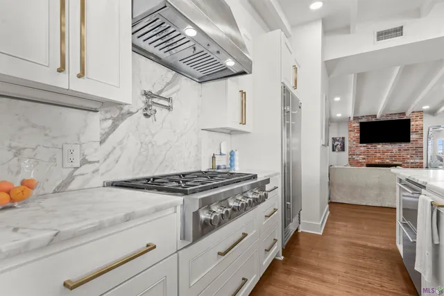 $949,000 | 7375 Boyce Drive, Baton Rouge, LA 70809