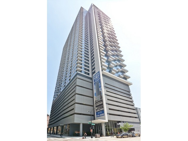 235 West Van Buren Street, Unit 2113 Chicago, IL 60607 - Photo 1 of 10