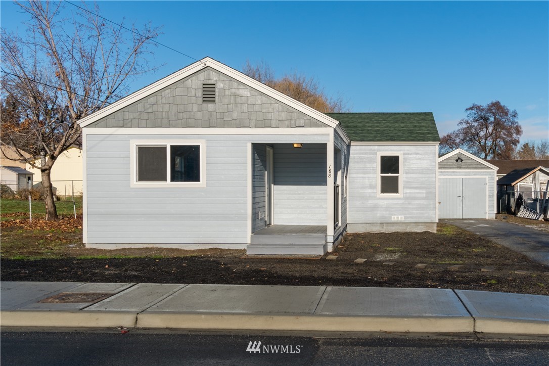 168 Terminal Avenue Wenatchee, WA 98801 - Photo 2 of 22