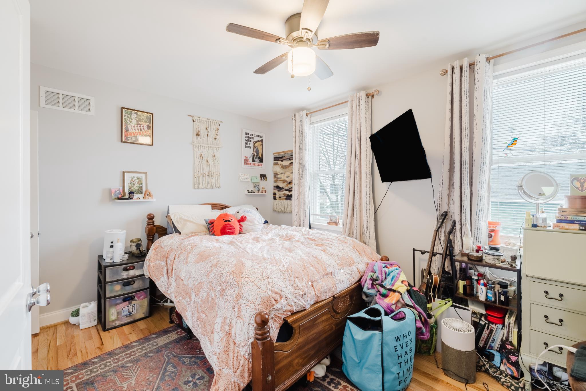 3804 Falls Road Baltimore, MD 21211 - Photo 15 of 23 Bedroom #2 has great natural light as well