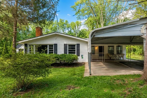 $229,900 | 440 Lake Drive, Crimora, VA 24431