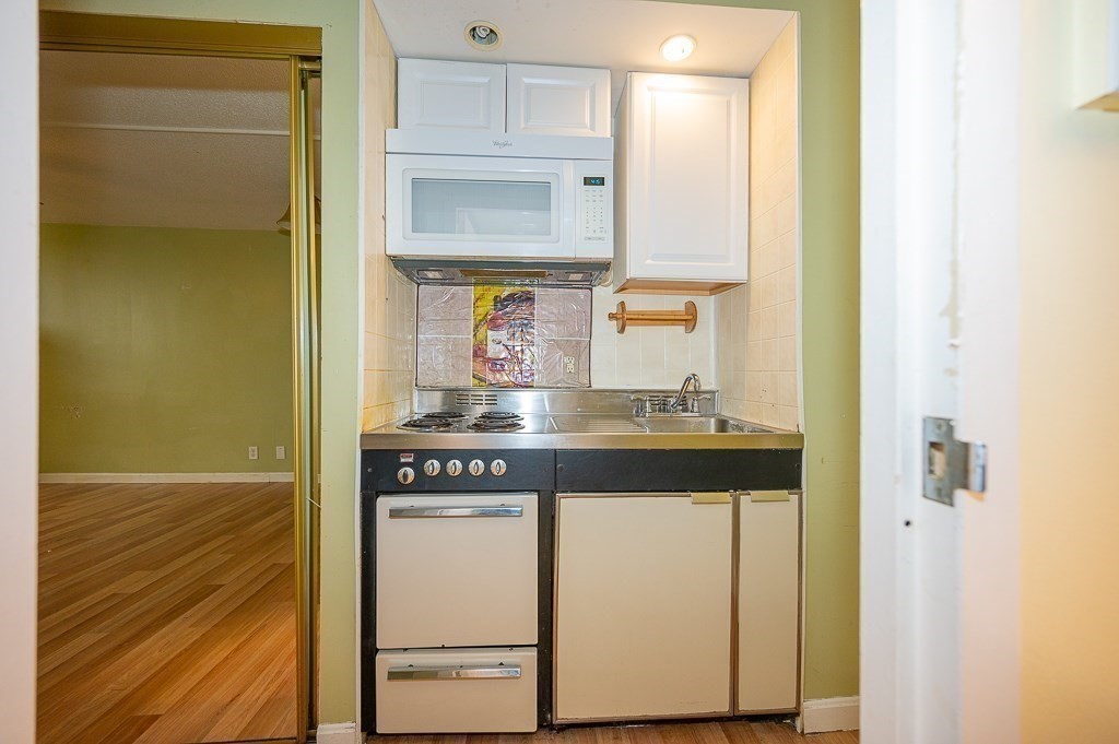 70 Southbridge Street, Unit 310 Worcester, MA 01608 - Photo 6 of 11