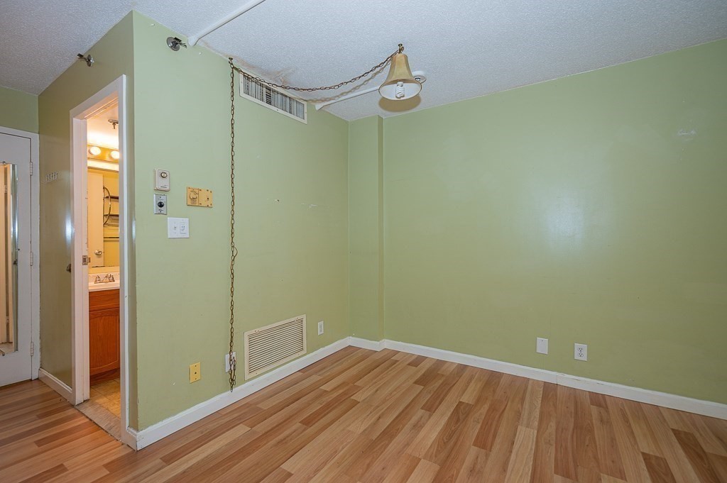70 Southbridge Street, Unit 310 Worcester, MA 01608 - Photo 7 of 11