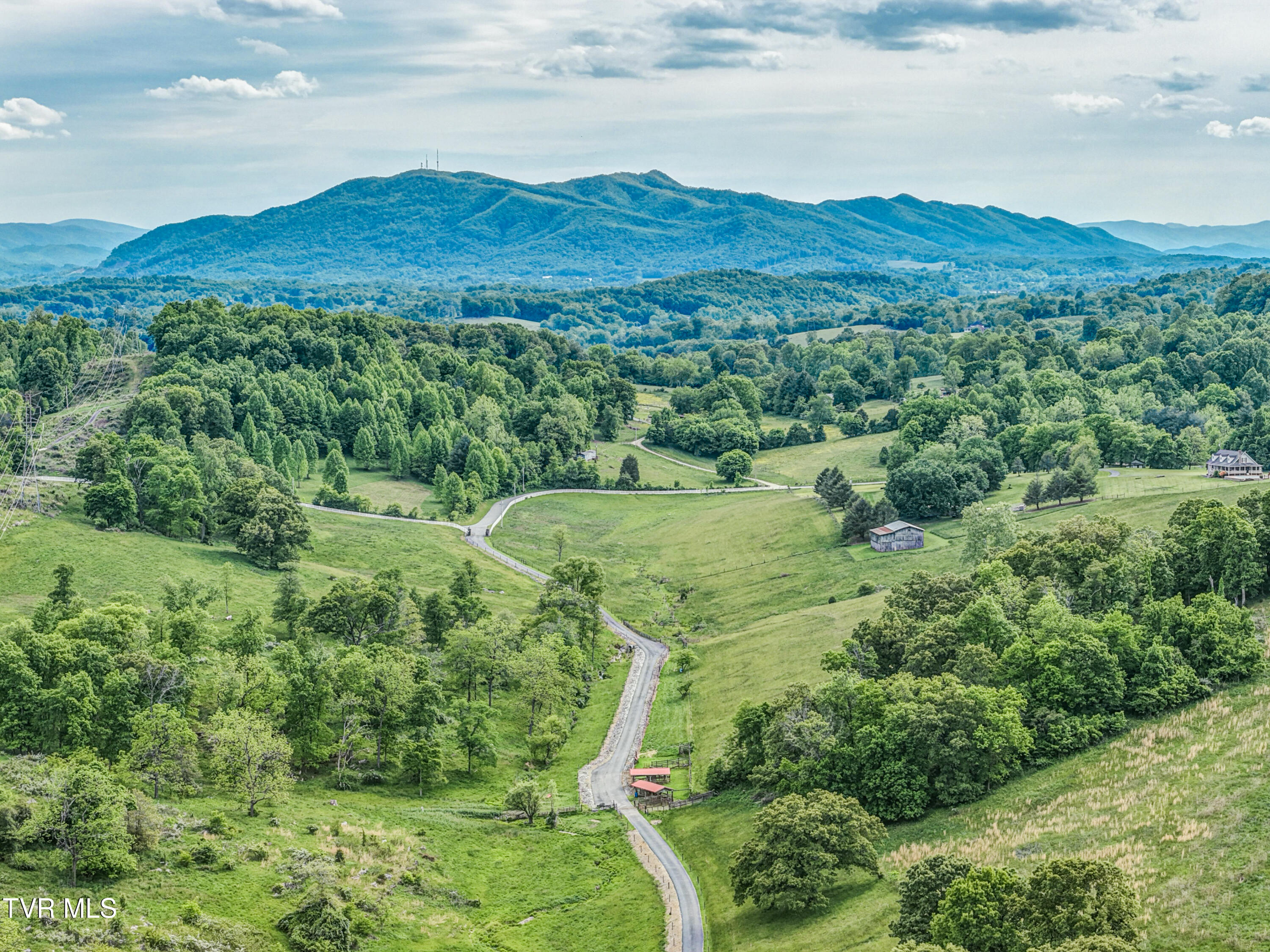 373 Dalewood Road Johnson City, TN 37601 - Photo 25 of 129 DJI_20260505163831_0868_D_69_D_70_D_71_D