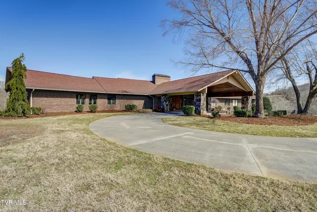 $5,000,000 | 373 Dalewood Road, Johnson City, TN 37601