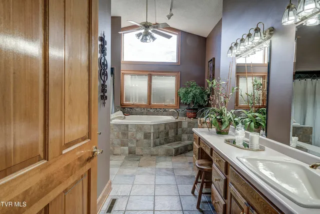 $5,000,000 | 373 Dalewood Road, Johnson City, TN 37601