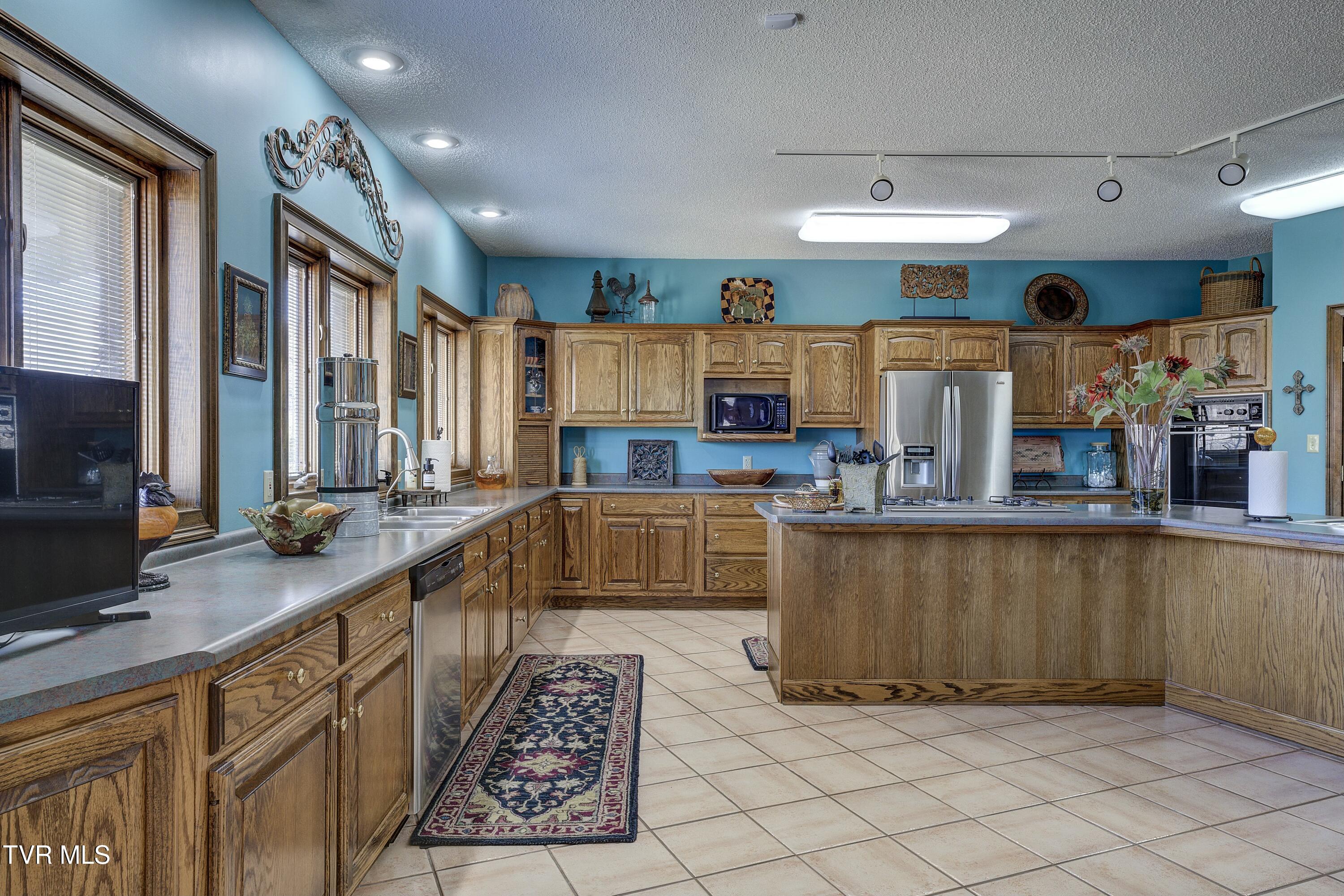 373 Dalewood Road Johnson City, TN 37601 - Photo 54 of 129 tempImagev2etUJ