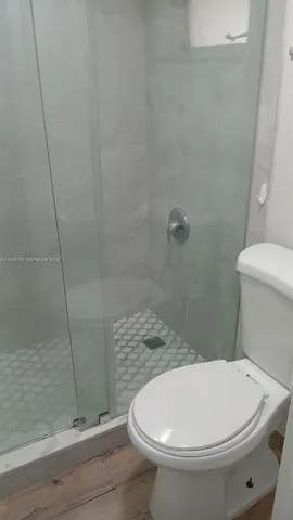 $2,400 | 8820 Fontainebleau Boulevard, Unit 302, Miami, FL 33172