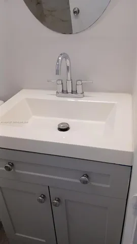 $2,400 | 8820 Fontainebleau Boulevard, Unit 302, Miami, FL 33172