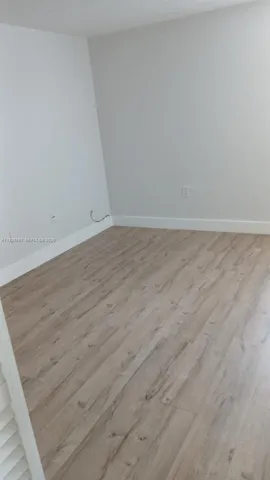 $2,400 | 8820 Fontainebleau Boulevard, Unit 302, Miami, FL 33172