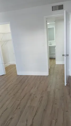 $2,400 | 8820 Fontainebleau Boulevard, Unit 302, Miami, FL 33172