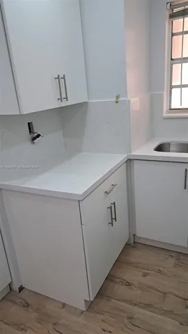 $2,400 | 8820 Fontainebleau Boulevard, Unit 302, Miami, FL 33172