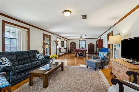 $490,000 | 1145 Papworth Avenue, Metairie, LA 70005