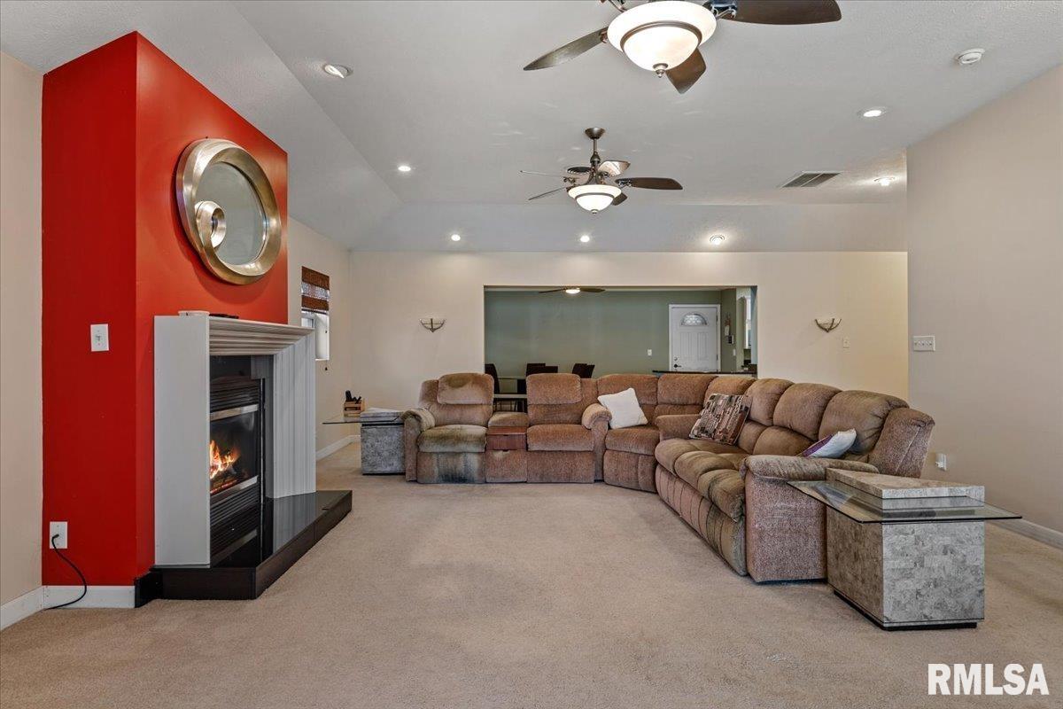 1013 East Lake Shore Drive Springfield, IL 62712 - Photo 29 of 82