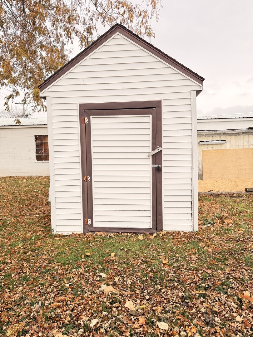106 Main Street Lostant, IL 61334 - Photo 18 of 18 a front view of a house