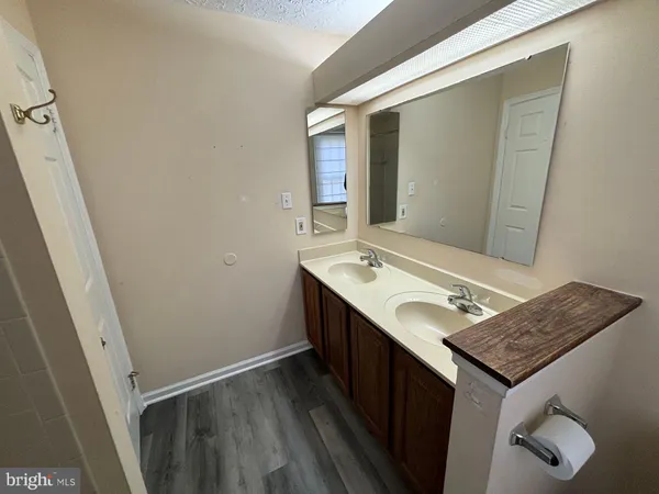 $1,950 | 12220 Eagles Nest Court, Unit F, Germantown, MD 20874