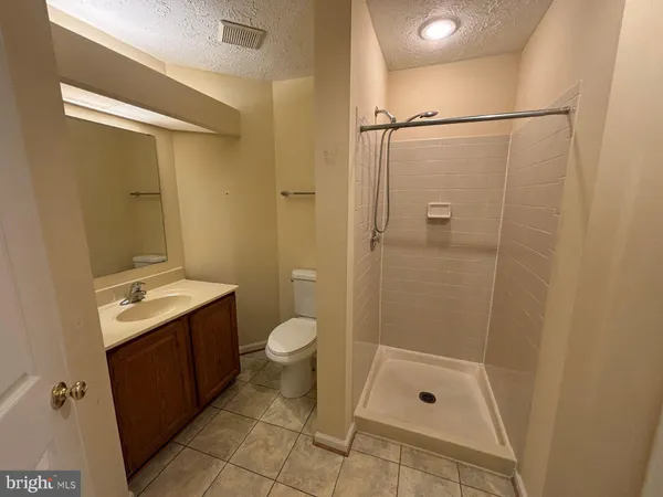 $1,950 | 12220 Eagles Nest Court, Unit F, Germantown, MD 20874