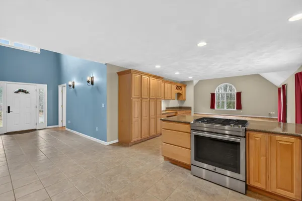 $899,900 | 223 Bolt Hill Road, Eliot, ME 03903