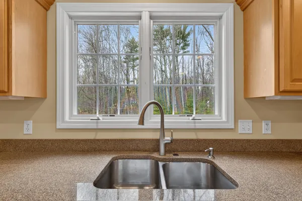 $899,900 | 223 Bolt Hill Road, Eliot, ME 03903