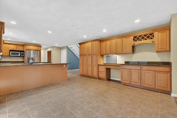 $899,900 | 223 Bolt Hill Road, Eliot, ME 03903