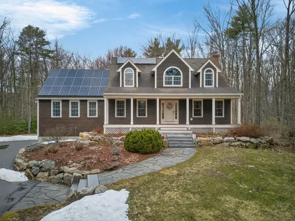 $899,900 | 223 Bolt Hill Road, Eliot, ME 03903