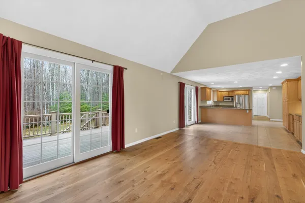$899,900 | 223 Bolt Hill Road, Eliot, ME 03903