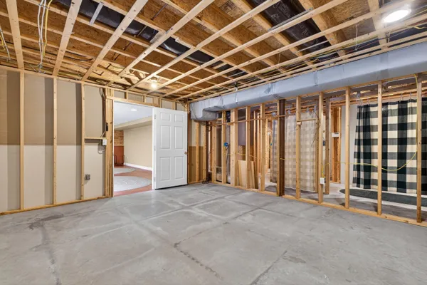 $899,900 | 223 Bolt Hill Road, Eliot, ME 03903