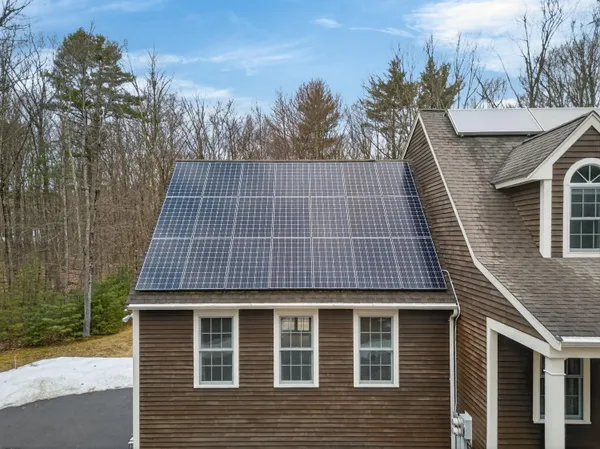 $899,900 | 223 Bolt Hill Road, Eliot, ME 03903
