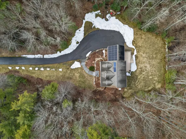 $899,900 | 223 Bolt Hill Road, Eliot, ME 03903