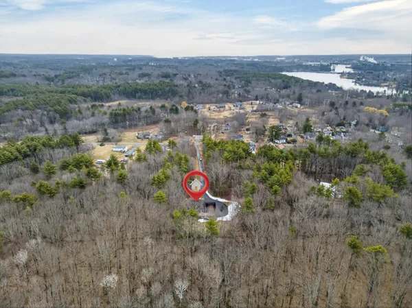 $899,900 | 223 Bolt Hill Road, Eliot, ME 03903