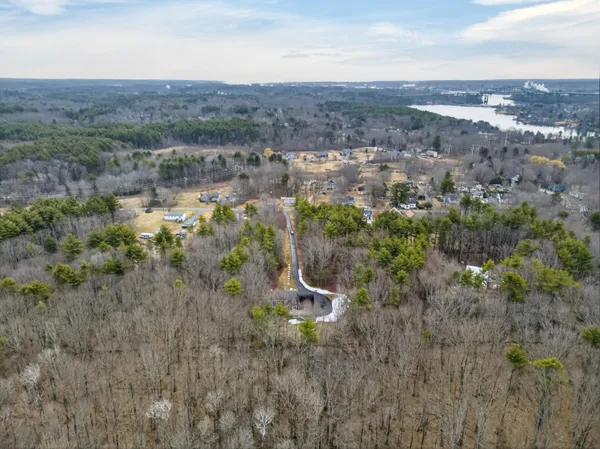 $899,900 | 223 Bolt Hill Road, Eliot, ME 03903