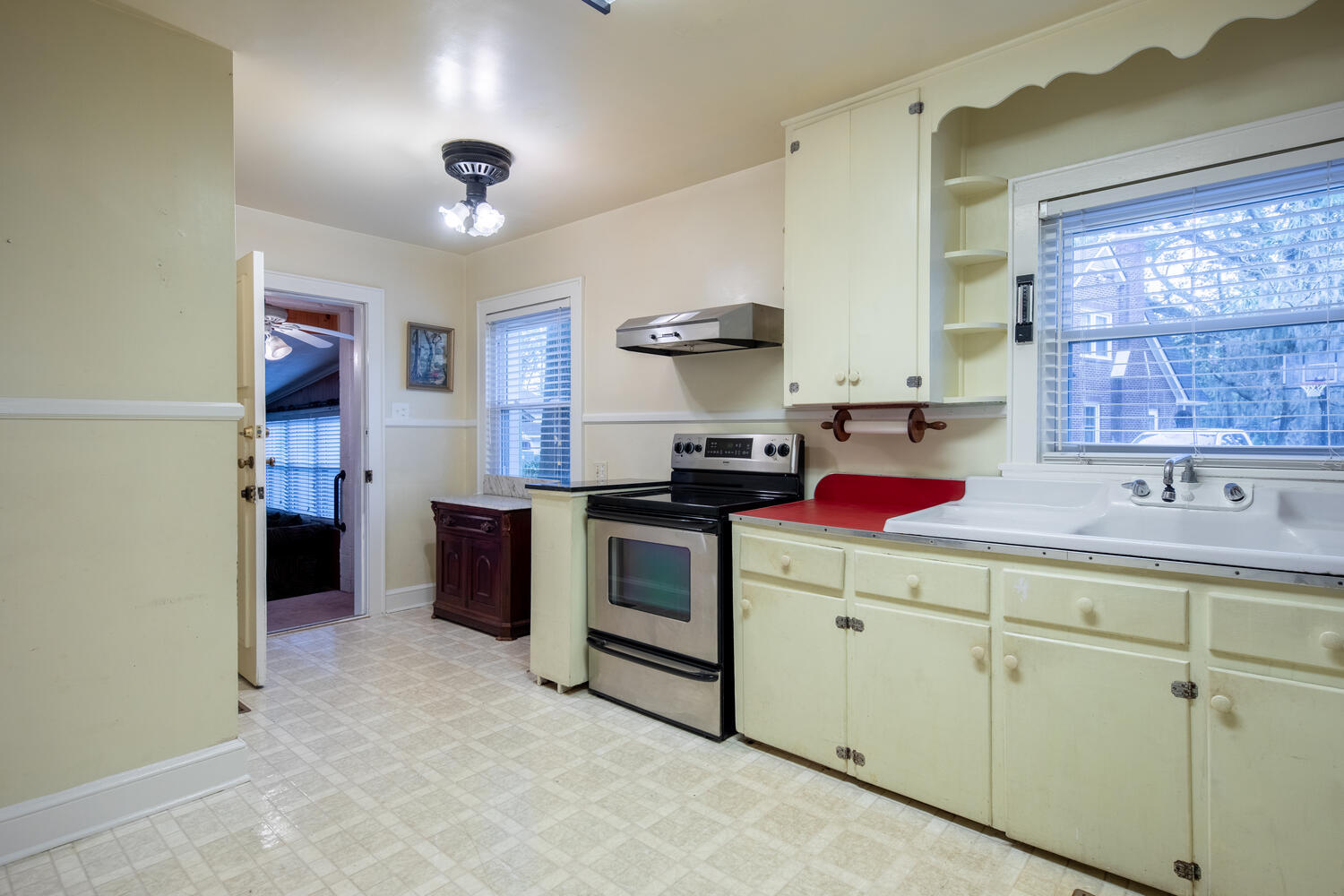 717 Parish Road Charleston, SC 29407 - Photo 12 of 33 717 Parish Rd Charleston SC-011-007-W4A7