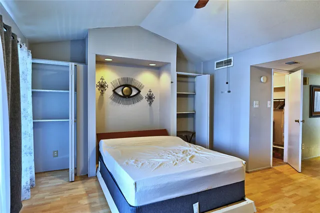 a view of livingroom with furniture and windows