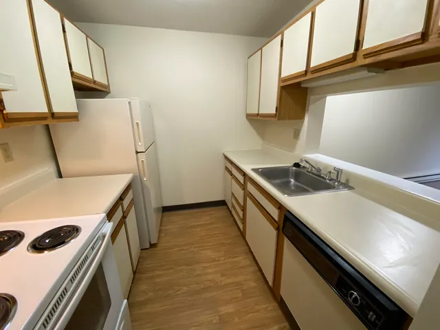 $1,629 | 145 Eastern Avenue, Unit 303, Manchester, NH 03104