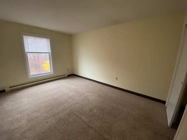 $1,629 | 145 Eastern Avenue, Unit 303, Manchester, NH 03104