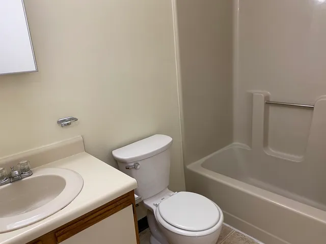 $1,629 | 145 Eastern Avenue, Unit 303, Manchester, NH 03104