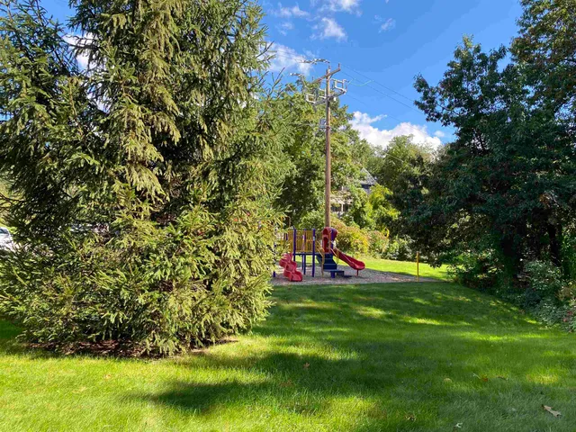 $1,629 | 145 Eastern Avenue, Unit 303, Manchester, NH 03104