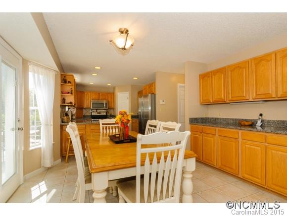 1660 Old Fort Road Fairview, NC 28730 - Photo 8 of 24 Gallery Image 8