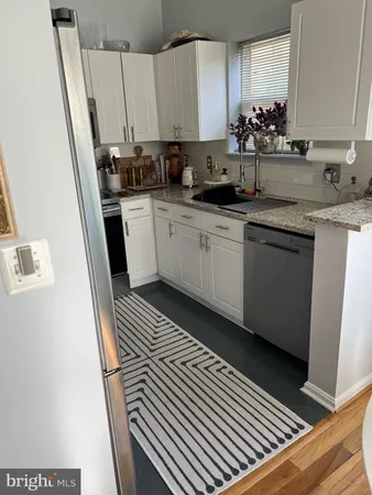 $2,550 | 4561 Strutfield Lane, Unit 3302, Alexandria, VA 22311