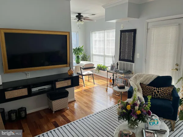 $2,550 | 4561 Strutfield Lane, Unit 3302, Alexandria, VA 22311