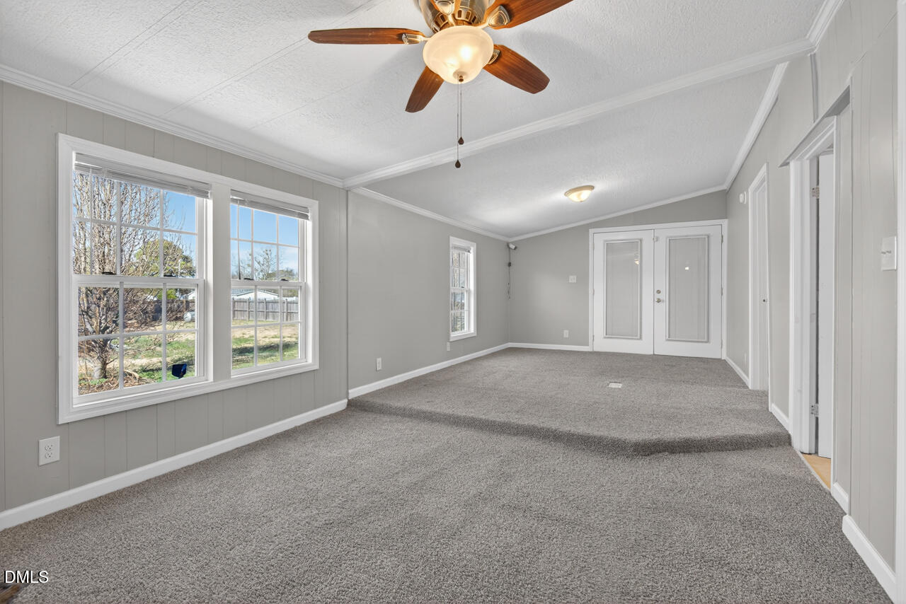 1622 Lancaster Road Pikeville, NC 27863 - Photo 9 of 56 16