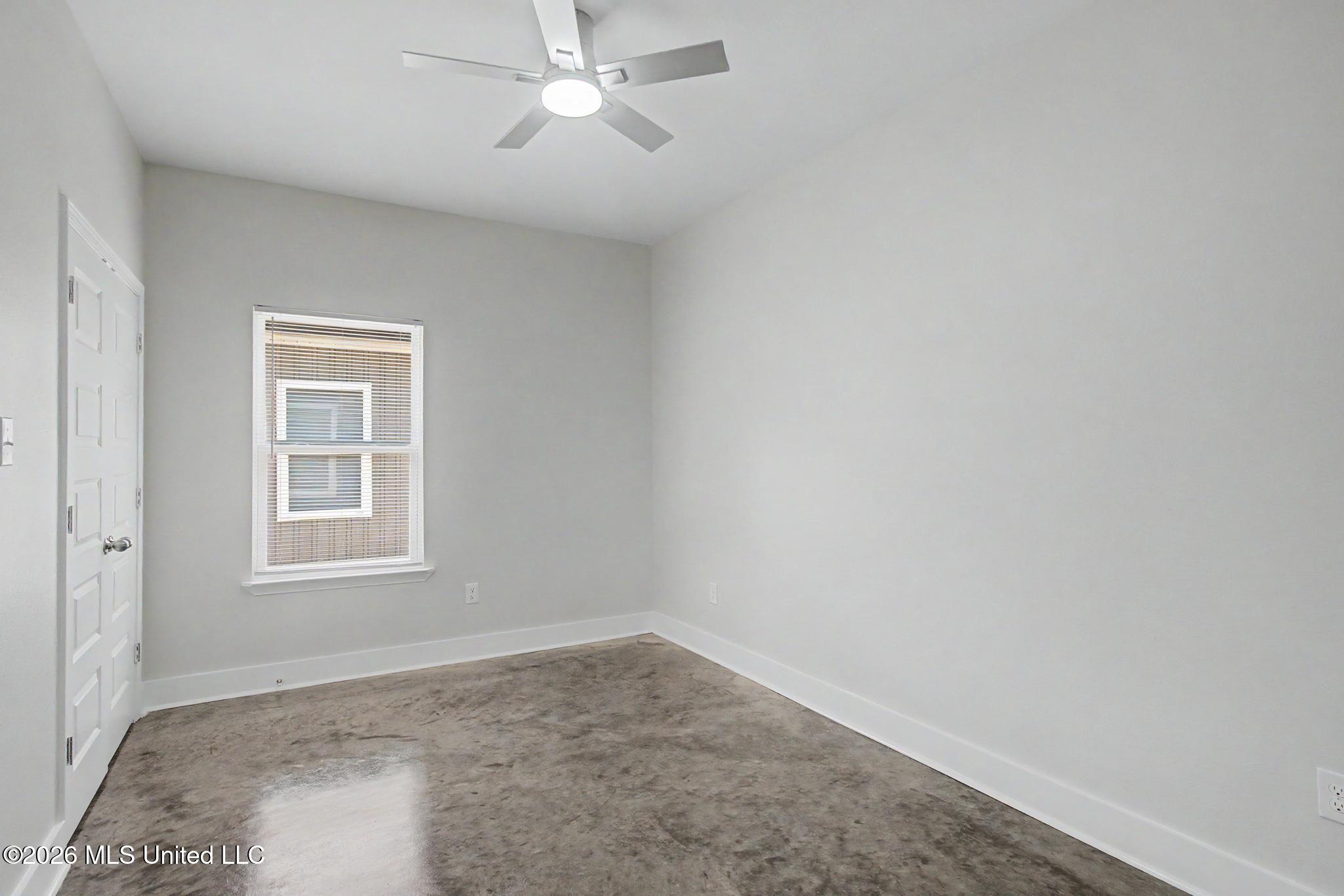 12297 Massachusetts Road, Unit A Ocean Springs, MS 39564 - Photo 6 of 18 IMG_0217