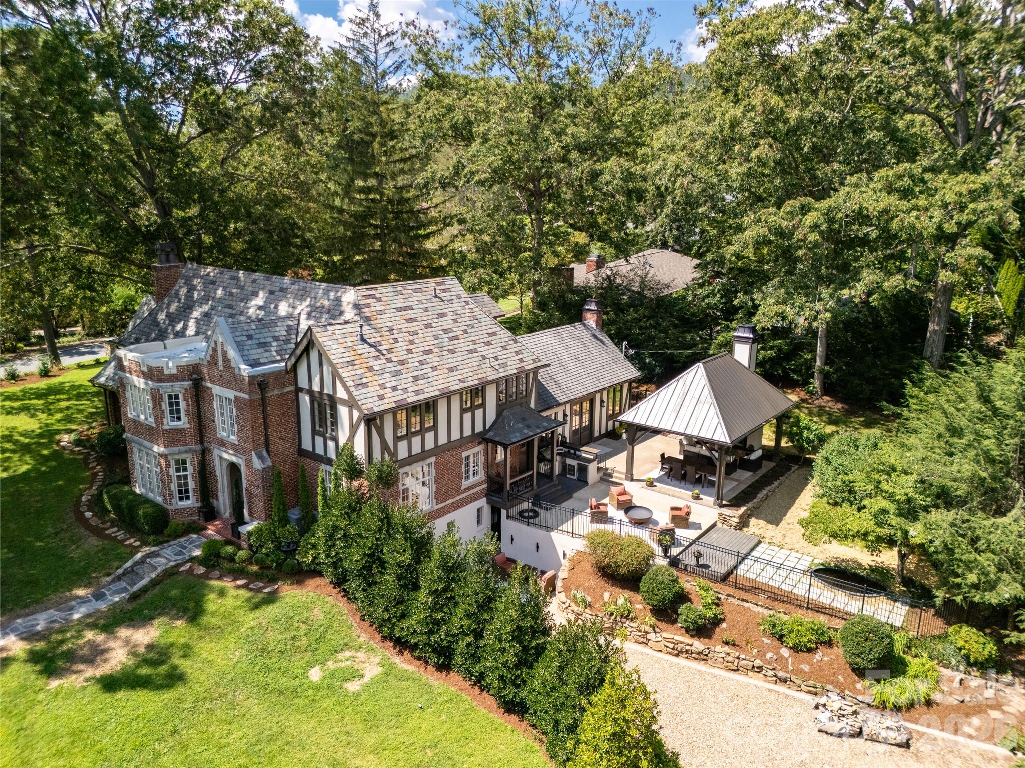 72 Windsor Road Asheville, NC 28804 - Photo 5 of 48