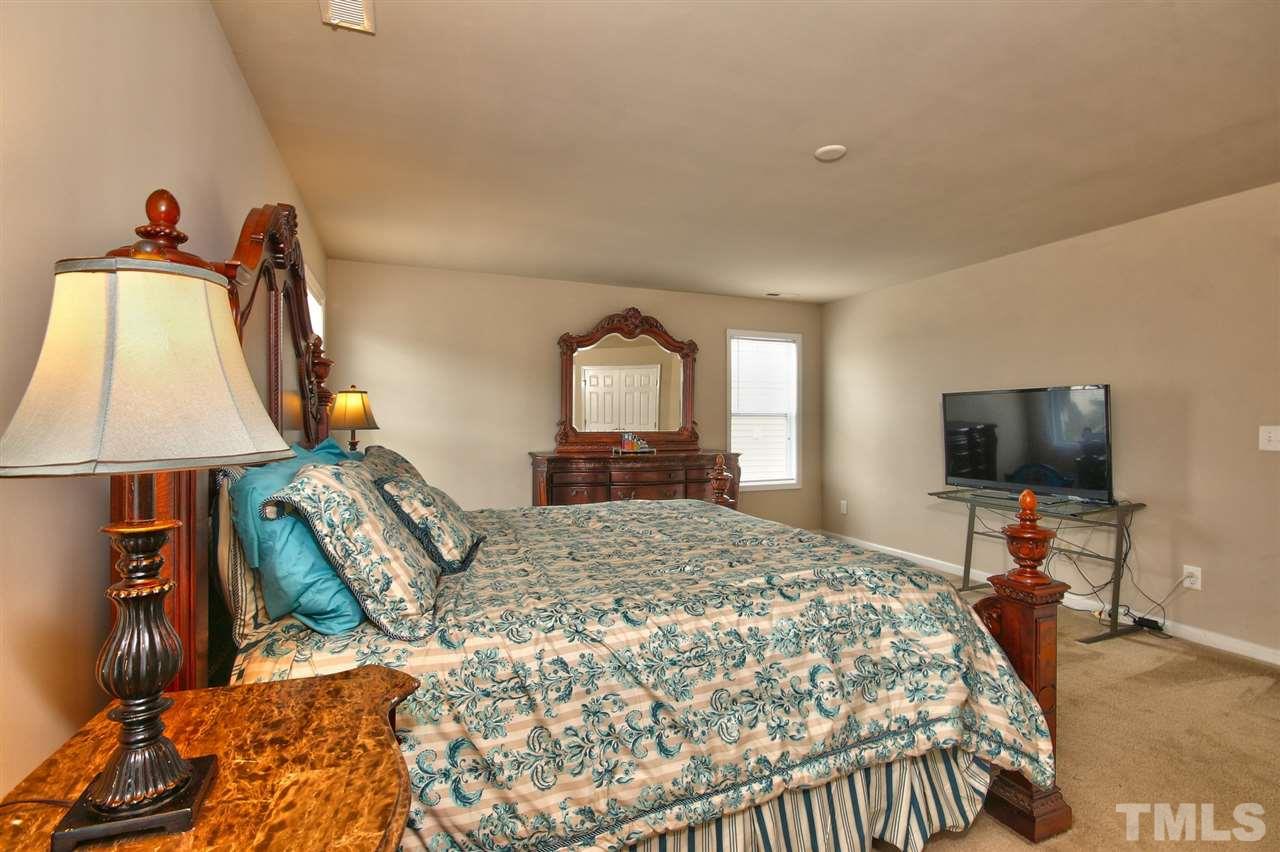 8601 Lasilla Way Raleigh, NC 27616 - Photo 8 of 25 Gallery Image 8