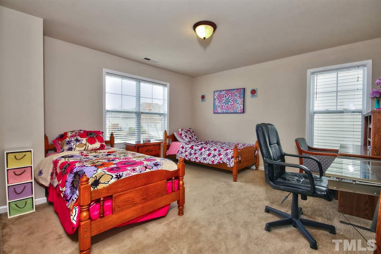 8601 Lasilla Way Raleigh, NC 27616 - Photo 9 of 25 Gallery Image 9