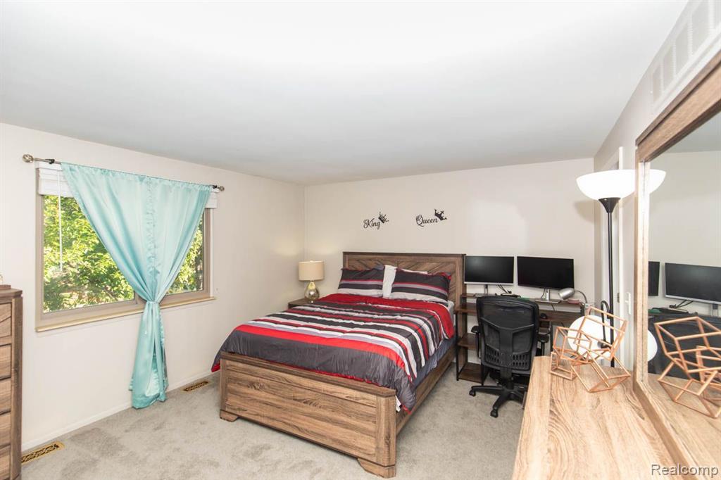 3912 Old Creek Road Troy, MI 48084 - Photo 21 of 38 Gallery Image 21